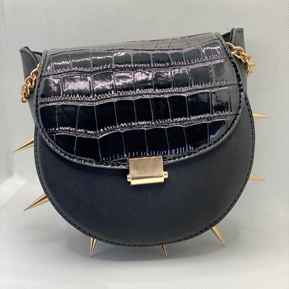 Let the Cat out the Bag Crossbody